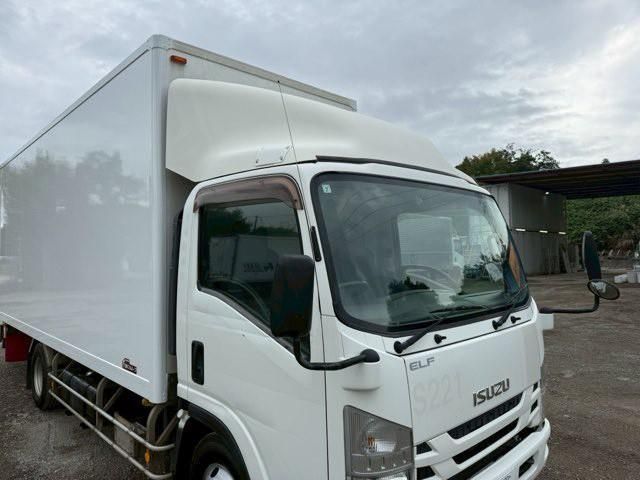 ISUZU ELF 2018