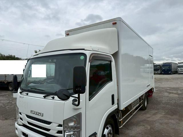 ISUZU ELF 2018