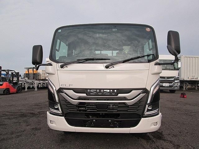 ISUZU ELF 2025