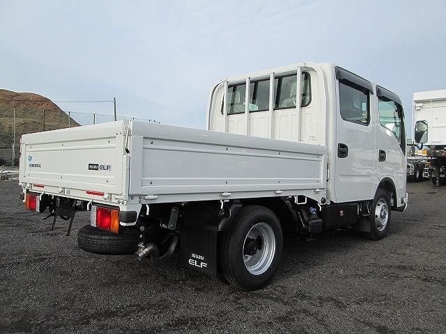 ISUZU ELF 2025