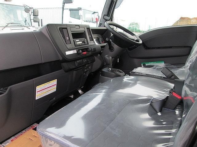 ISUZU ELF 2025