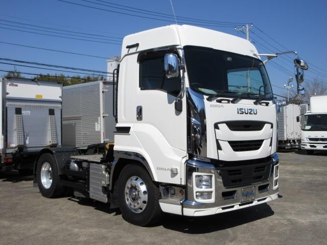 ISUZU GIGA 2018