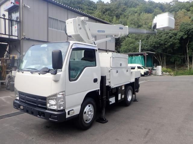 ISUZU ELF 2012