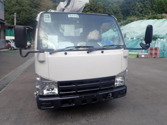 ISUZU ELF 2012