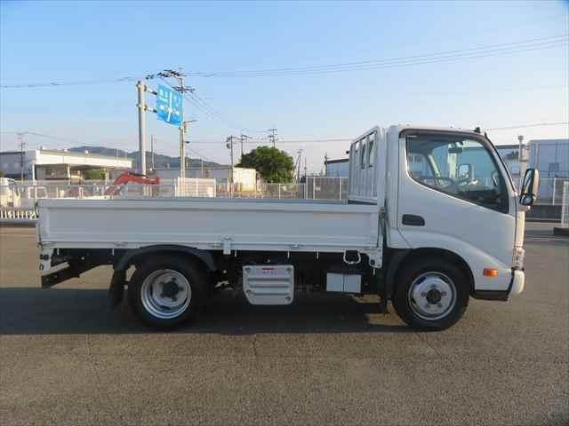 HINO DUTRO 2020