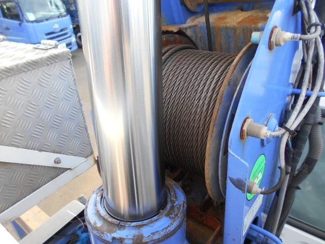 MITSUBISHI FUSOU FIGHTER 2012