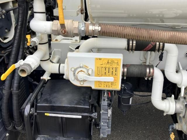 MITSUBISHI CANTER 2022