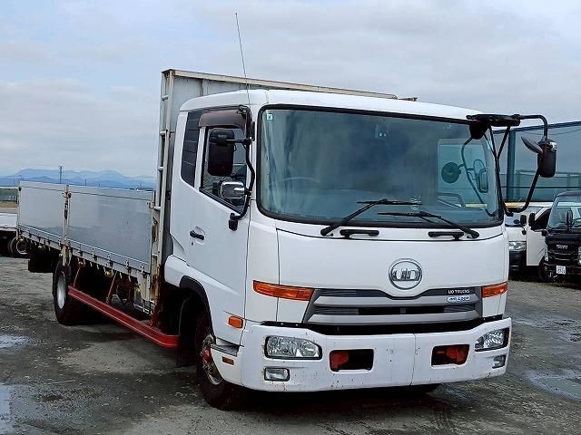 NISSAN DIESEL CONDOR 2013