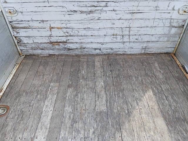 NISSAN DIESEL CONDOR 2013