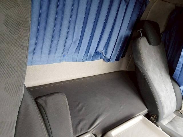 NISSAN DIESEL CONDOR 2013