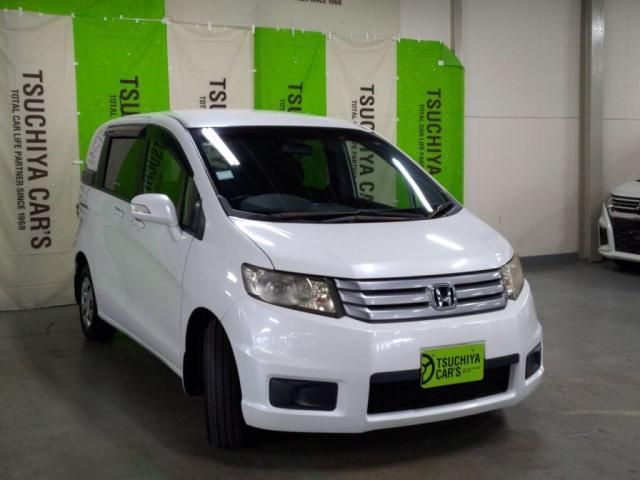 HONDA FREED Spike 2013