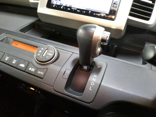 HONDA FREED Spike 2013