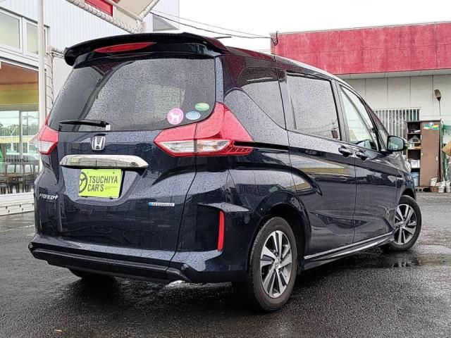 HONDA FREED plus HYBRID 2020