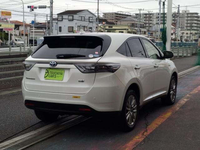TOYOTA HARRIER HYBRID 2017