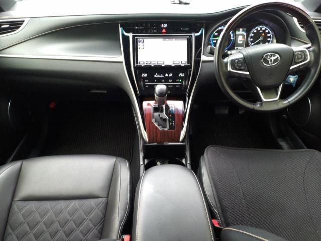 TOYOTA HARRIER HYBRID 2017