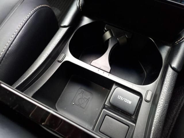 TOYOTA HARRIER HYBRID 2017