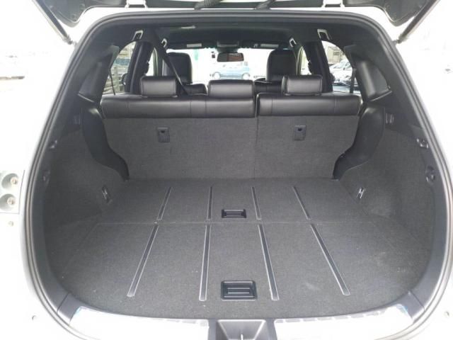 TOYOTA HARRIER HYBRID 2017