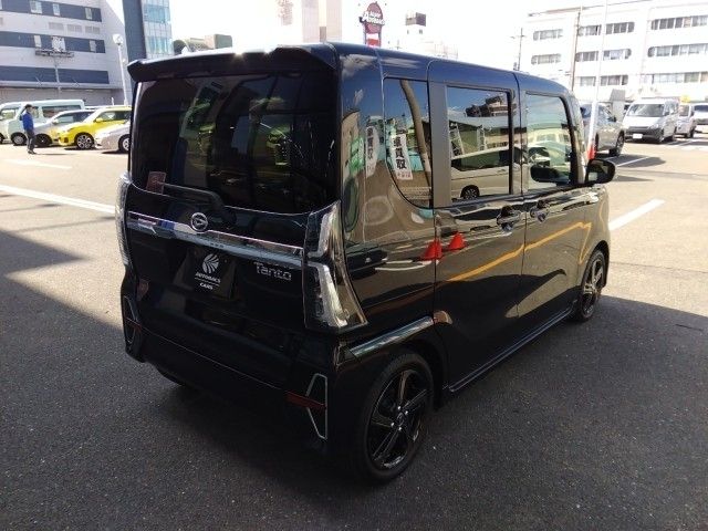 DAIHATSU TANTO CUSTOM 2020