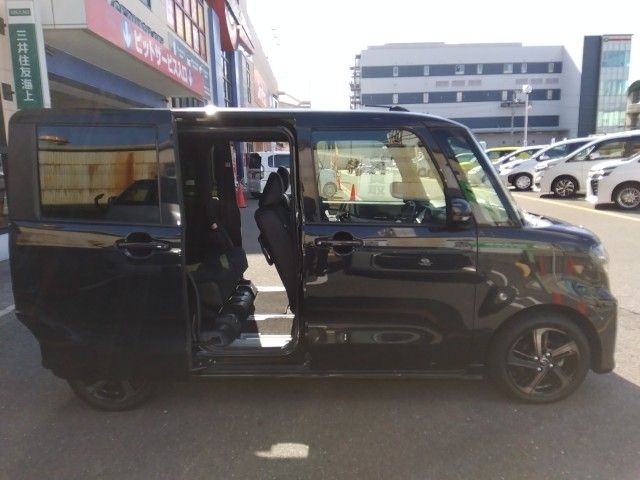 DAIHATSU TANTO CUSTOM 2020