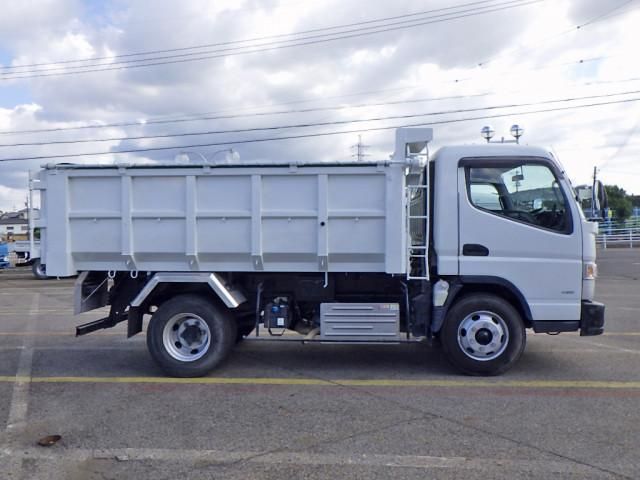 MITSUBISHI CANTER 2019