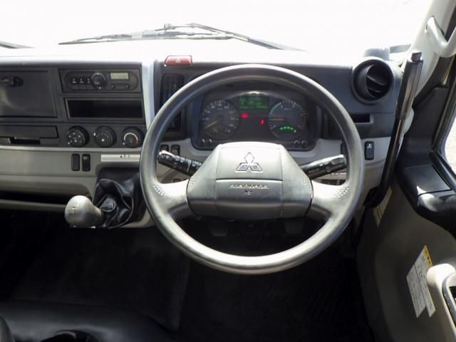 MITSUBISHI CANTER 2019