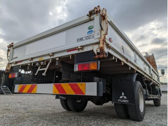 MITSUBISHI CANTER 2019