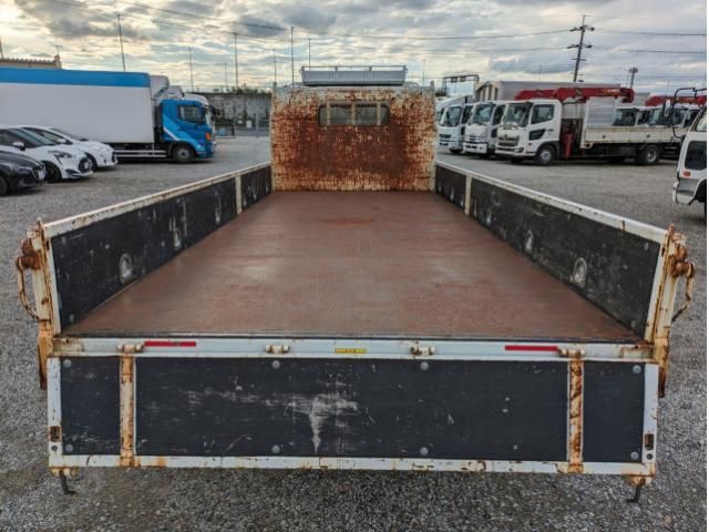 MITSUBISHI CANTER 2019