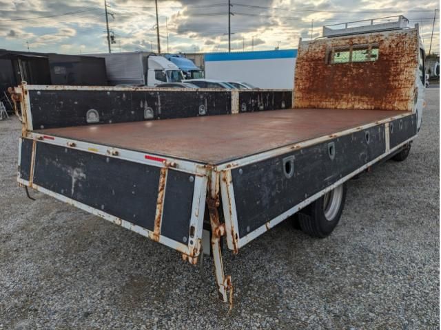 MITSUBISHI CANTER 2019