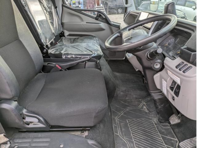 MITSUBISHI CANTER 2019