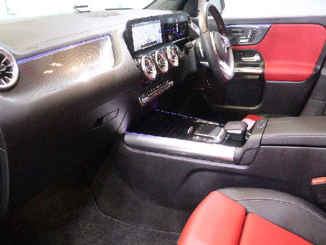 MERCEDES BENZ MERCEDES BENZ GLA class 2021