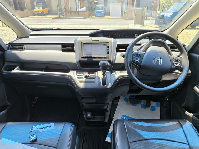 HONDA FREED plus 2016