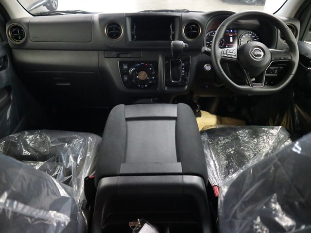 NISSAN CARAVAN van 2WD 2025