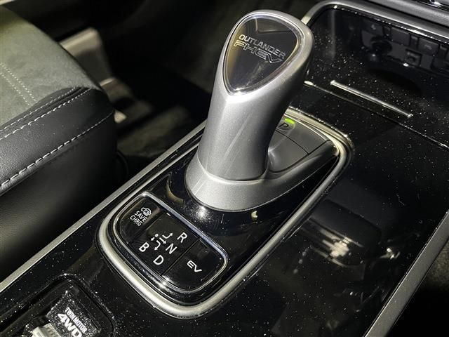 MITSUBISHI OUTLANDER PHEV 2018