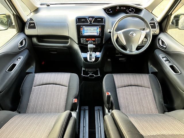 NISSAN SERENA  S-HYBRID 2014