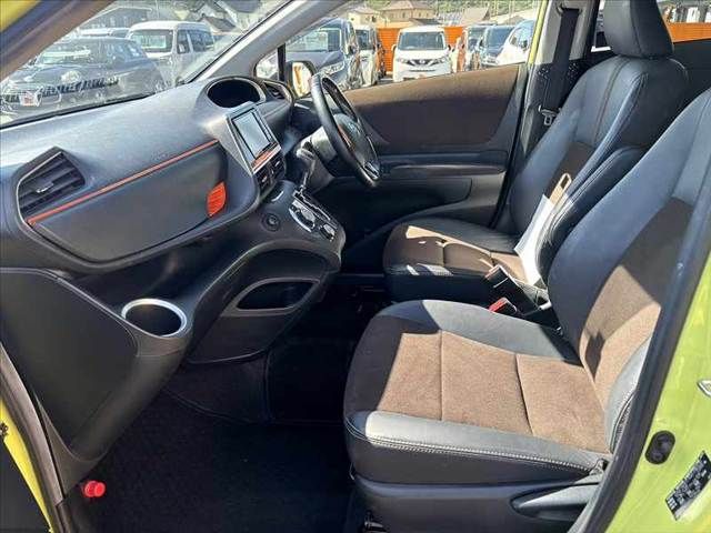 TOYOTA SIENTA HYBRID 2018