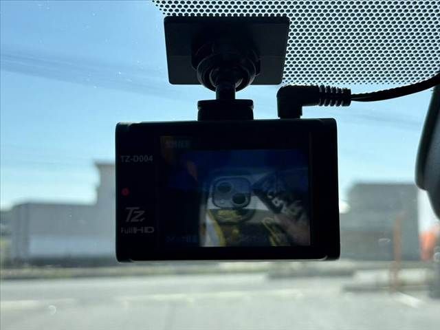 TOYOTA SIENTA HYBRID 2018