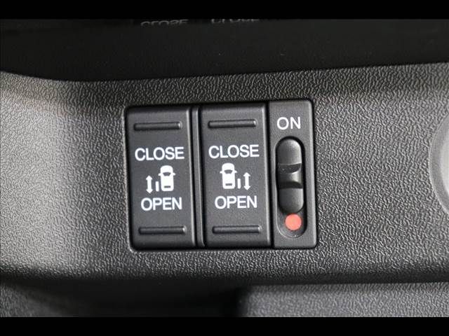 HONDA STEPWAGON SPADA 2017