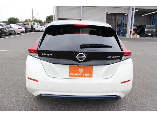 NISSAN LEAF 2018
