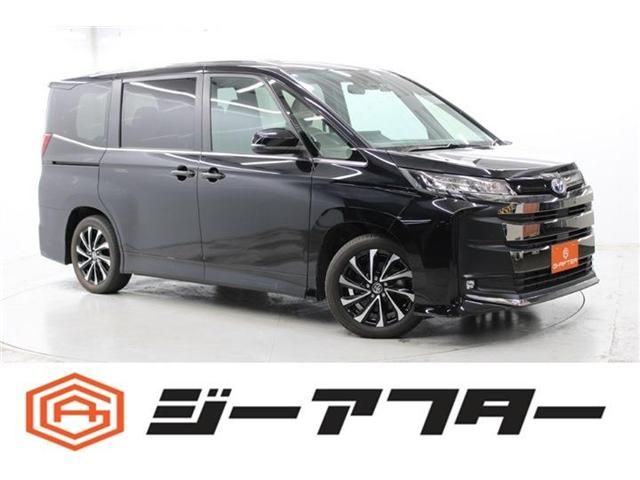 TOYOTA NOAH HYBRID 2023