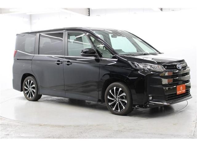 TOYOTA NOAH HYBRID 2023