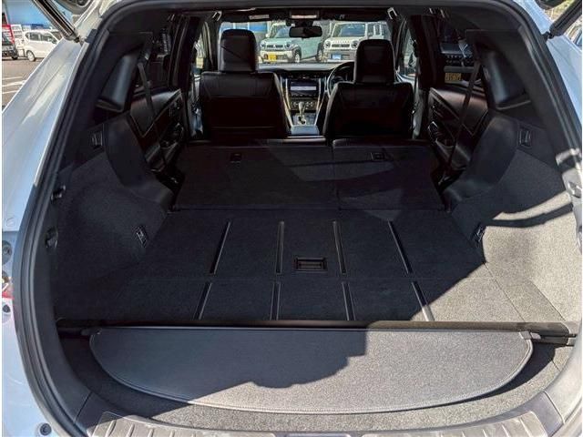 TOYOTA HARRIER HYBRID 2019