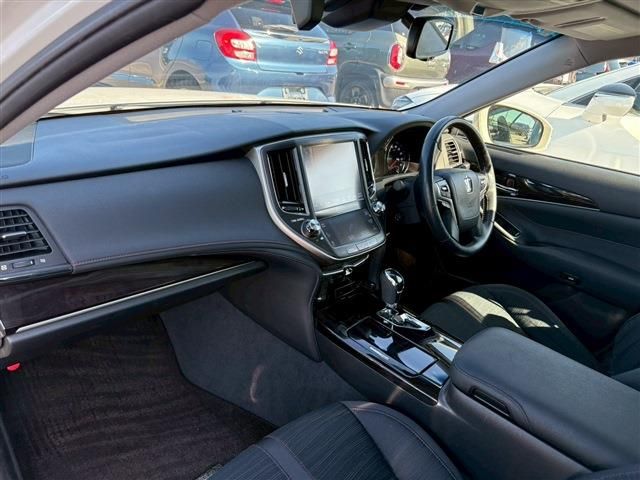 TOYOTA CROWN sedan hybrid 2017