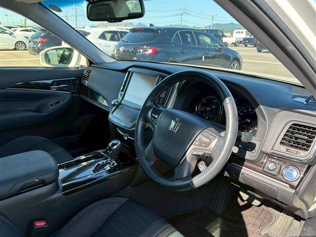 TOYOTA CROWN sedan hybrid 2017