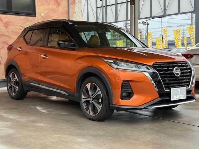 NISSAN KICKS 2020