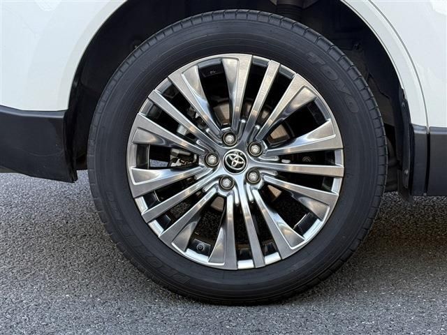 TOYOTA HARRIER HYBRID 2021