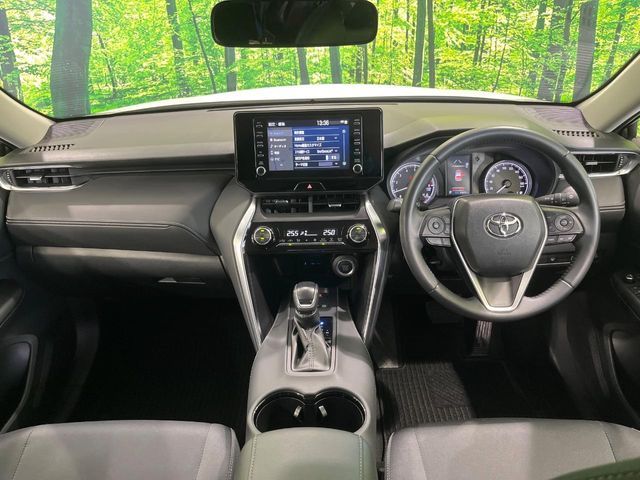 TOYOTA HARRIER 4WD 2022