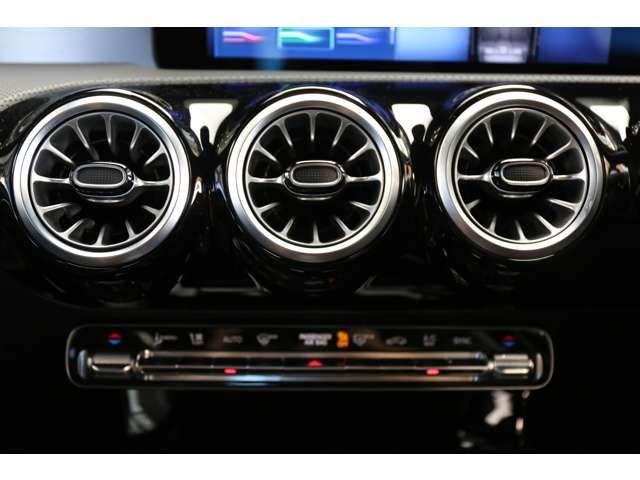 MERCEDES BENZ MERCEDES BENZ A class 2024