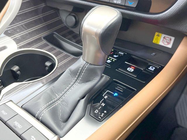 TOYOTA LEXUS RX450h AWD 2021