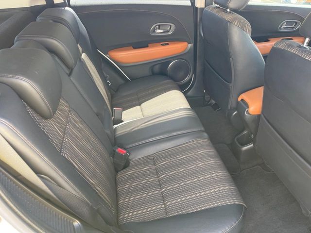 HONDA VEZEL HYBRID 2015