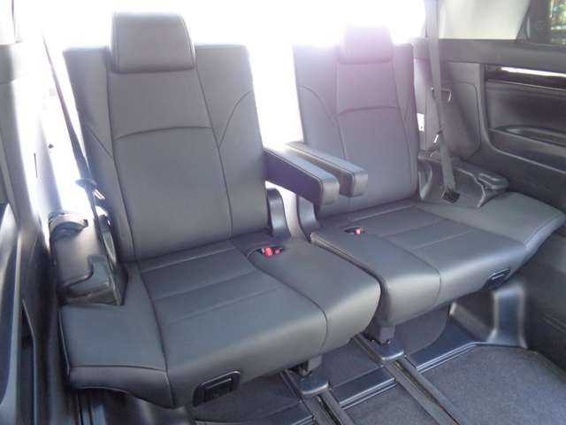 TOYOTA VELLFIRE 2017